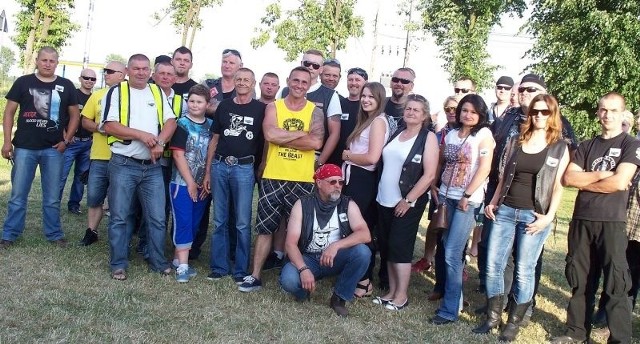 Motocykli z Free Raiders Tarnobrzeg przyłączyła się do pikniku charytatywnego wspólnie ze swoimi przyjaciółmi.