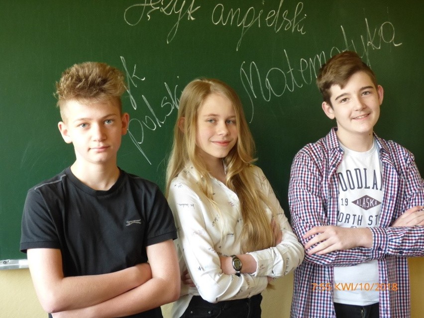 Michalina, Szymon i Michał ze Szkoły Podstawowej numer 2 w Jędrzejowie razem walczą o dobre wyniki w nauce