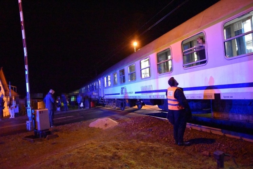 Tragedia na przejeździe kolejowym w Sławnie.