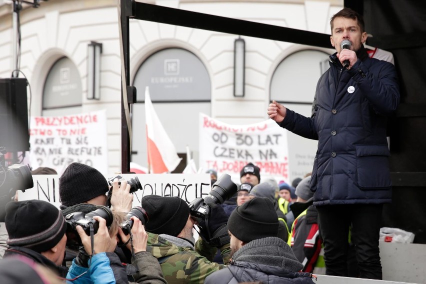 Protest rolników w Warszawie 6.02.2019. Pod Pałacem Prezydenckim było kilka tysięcy osób [zdjęcia]