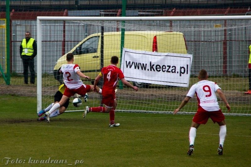 Łódzki Klub Sportowy pokonał Jutrzenkę Warta 3:0 po golach...
