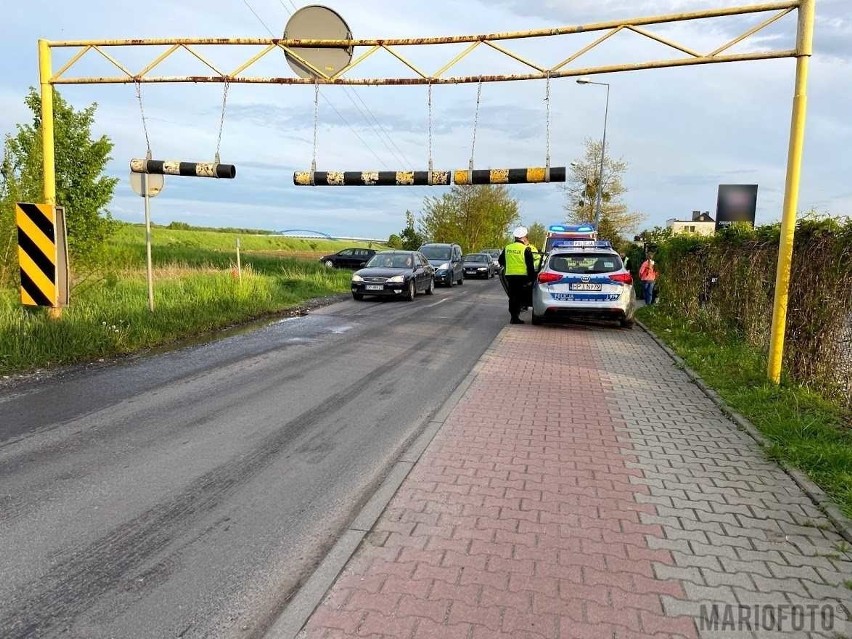 Kolizja pod wiaduktem w Opolu.