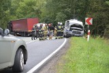 Zderzenie więźniarki z ciężarówką pod Grudziądzem. Osiem osób poszkodowanych