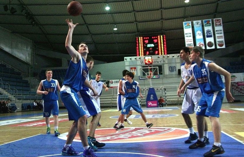 Liga juniorów. TKM Włocławek - AKM Portofino Włocławek 62:68