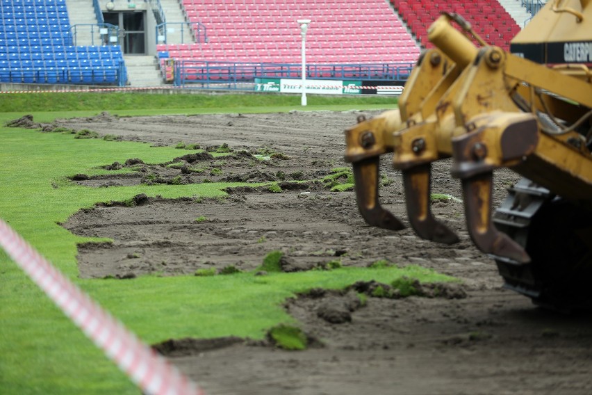 Rozkopali stadion Wisły Kraków. Będzie nowa murawa na mecz reprezentacji [ZDJĘCIA, WIDEO]