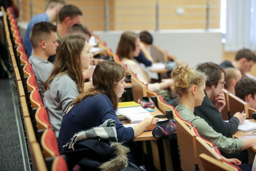 Uniwersytet Śląski organizuje powtórki dla maturzystów