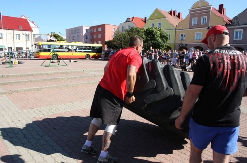 Stary Rynek. Strongmani rywalizowali o puchar prezydenta (zdjęcia)