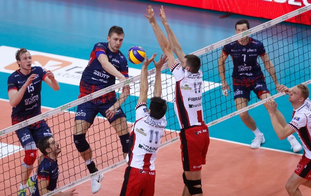 Asseco Resovia przegrała u siebie z Zaksą 1:3.