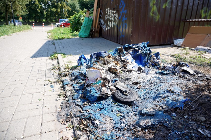 Do pożaru doszło w niedzielę o godz. 21.40. Straż pożarna...