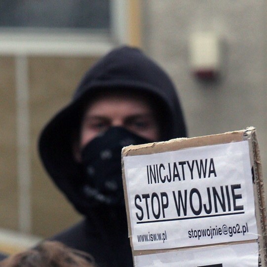 W sobote w Slupsku okolo 500 osób protestowalo przeciw budowie w Polsce amerykanskiej tarczy antyrakietowej. (Fot. Lukasz Capar)