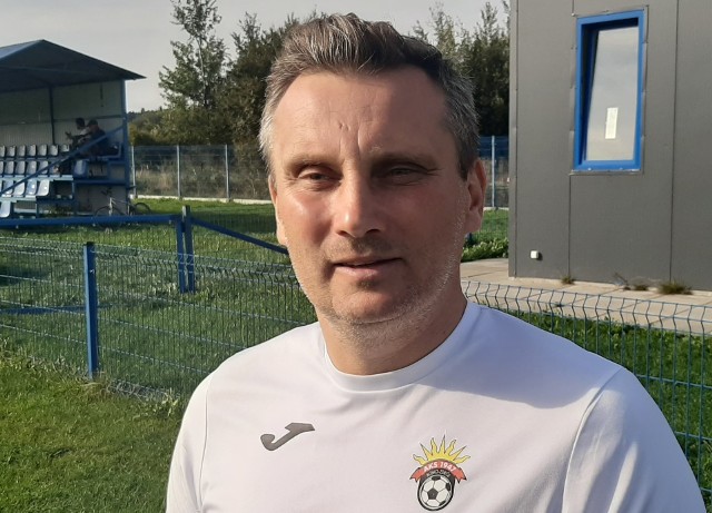 Trener AKS Mariusz Kośmider o sytuacji drużyny i ewentualnych wzmocnieniach.