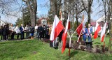 Dzień Pamięci Ofiar Zbrodni Katyńskiej w Skalbmierzu. Przypominamy biogramy zamordowanych osób związanych z gminą. Zobaczcie zdjęcia