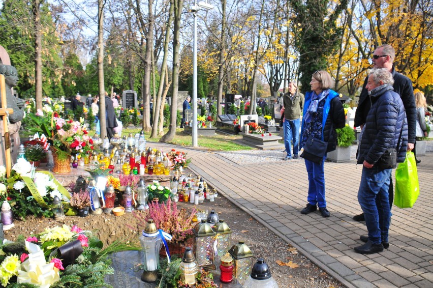 Wszystkich Świętych 2018 w Krakowie. Znane osobowości...