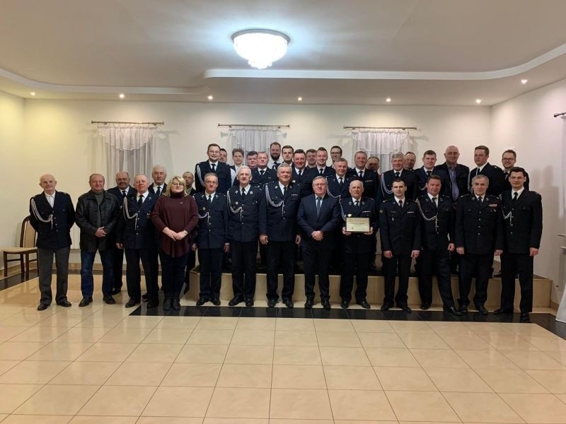Prezes Ochotniczej Straży Pożarnej w Woli Łęczeszyckiej świętował 50-lecie pracy