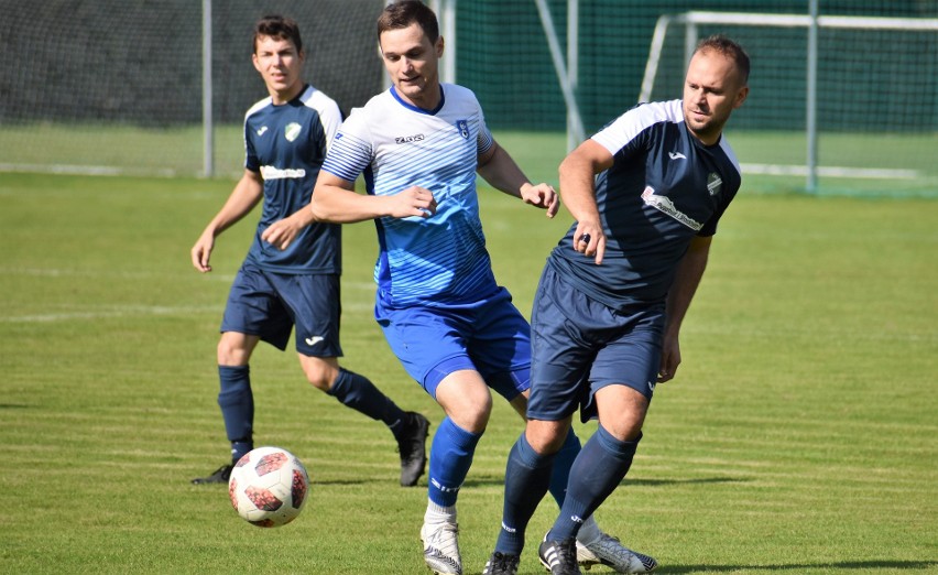 V liga piłkarska, Wadowice: Niwa Nowa Wieś - Nadwiślanin...