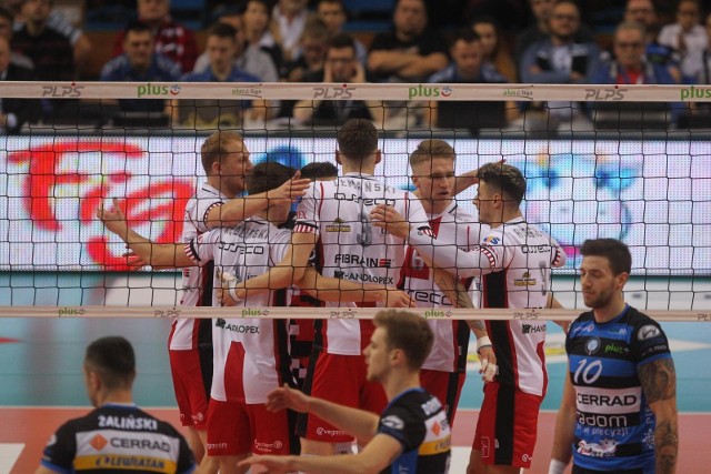 Były emocje, chwile złe i dobre, ale ostatecznie Asseco Resovia ograła Czarnych Radom 3:1.