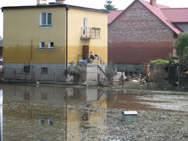 Woda sięgała pierwszego piętra