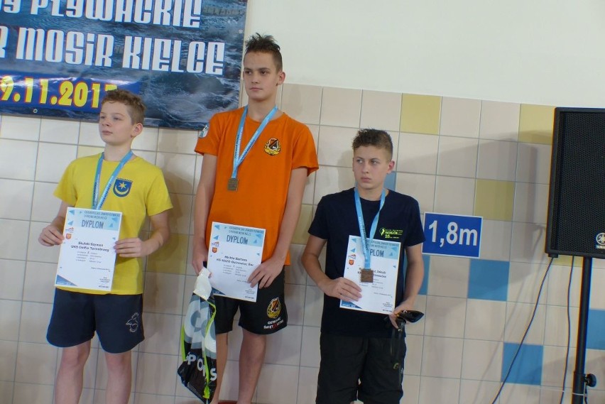 Na najwyższym podium Bartosz Michta z KSZO Ostrowiec.