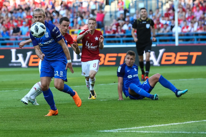 Wisła Kraków - Lech Poznań: Fantastyczne pożegnanie Pawła Brożka z kibicami „Białej Gwiazdy"! Gol w ostatnim meczu w ostatniej minucie!  