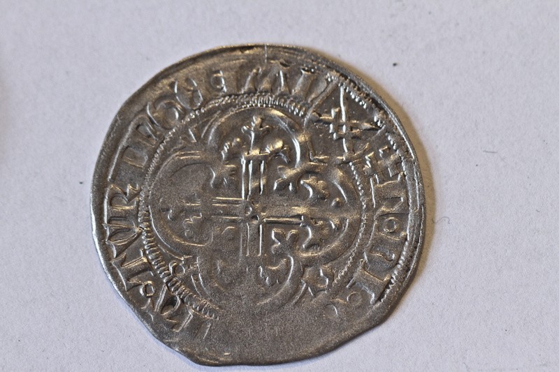Monety pochodzą z okresu od połowy XV wieku do połowy wieku...