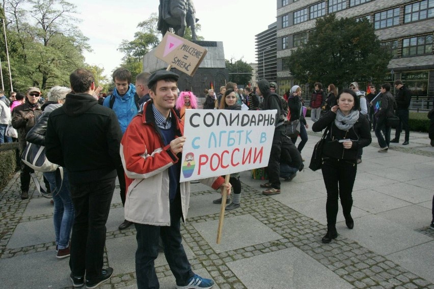 Marsz Równości i nielegalne zgromadzenia NOP we Wrocławiu -...