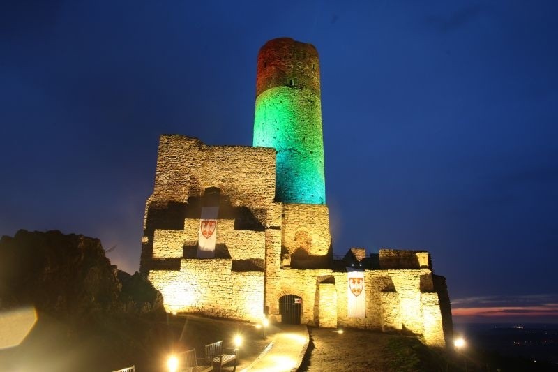 Zamek w Chęcinach - iluminacje