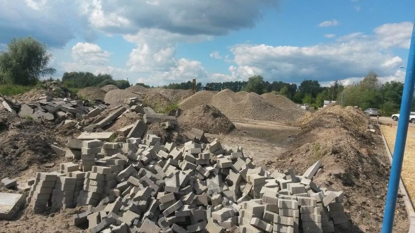 Na działce Arkadiusza Sabata nielegalnie pracował ciężki...