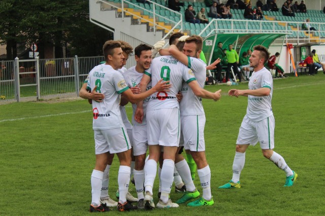 Najwyższe zwycięstwo zanotowali piłkarze Izolatora Boguchwała, którzy pokonali Stal Gorzyce 5:0