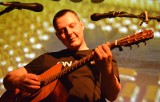 Zielonogórski muzyk i songwriter Jarosław Gil z zespołów Bullfinch, Cadillac - w ramach aukcji WOŚP - napisze piosenkę na zamówiony temat 