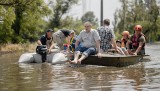 Powódź na Ukrainie. Siedmioro dzieci wśród 35 zaginionych po zniszczeniu zapory w Nowej Kachowce