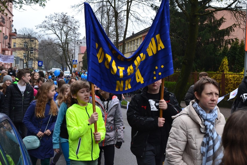 Sosnowiec: ulicami miasta przeszedł Błękitny Marsz [ZDJĘCIA]