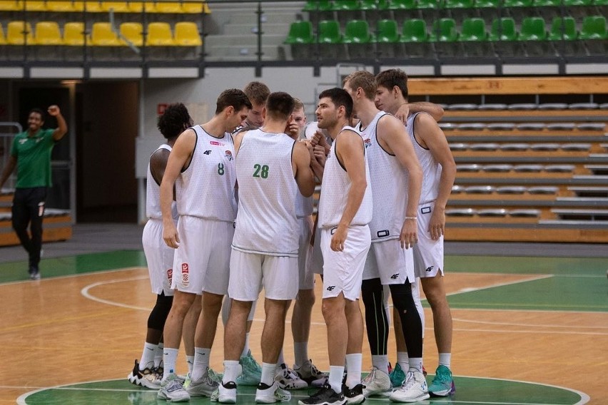 Koszykarze Enei Zastalu BC Zielona Góra przygotowują się do...