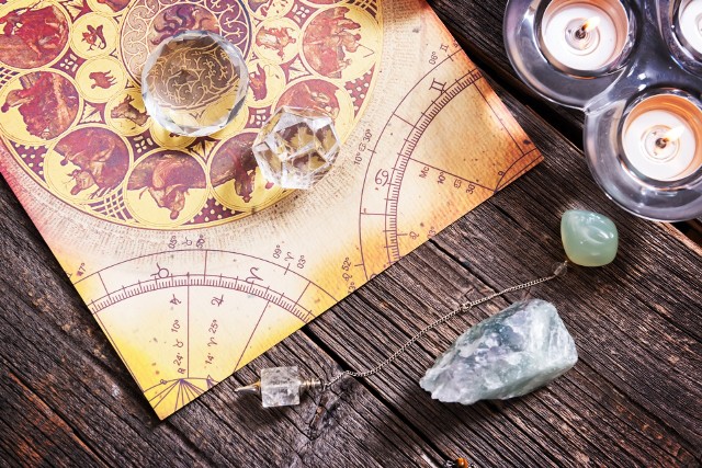 HOROSKOP dzienny na środę 19 lipca 2023 roku dla każdego znaku zodiaku. Co się wydarzy w środę 19.7.2023 u Barana, Byka, Bliźniąt, Raka, Lwa, Panny, Wagi, Skorpiona, Strzelca, Koziorożca, Wodnika i Ryb? Sprawdź swój horoskop na dziś i zobacz, co dla Ciebie przepowiadają gwiazdy. Wróżka Ekspiria zna Twój znak zodiaku i radzi specjalnie dla Ciebie!