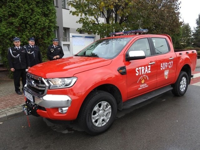 Nowy wóz strażacki trafił do Ochotniczej Straży Pożarnej w Ruszczy