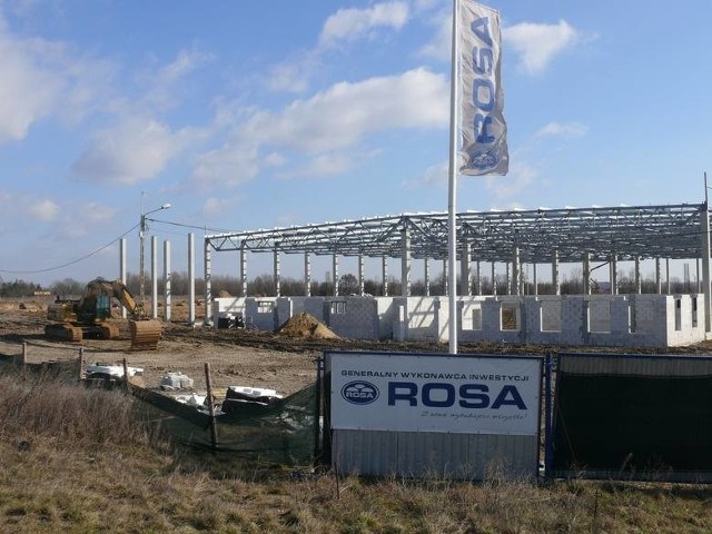 Postawiona w stan upadłości firma Rosa - Bud pozostawiła po sobie między innymi niedokończoną halę produkcyjną na radomskich Wośnikach.