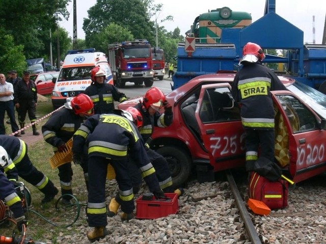 Symulacja wypadku na torach została przeprowadzona w Skarżysku i Suchedniowie.