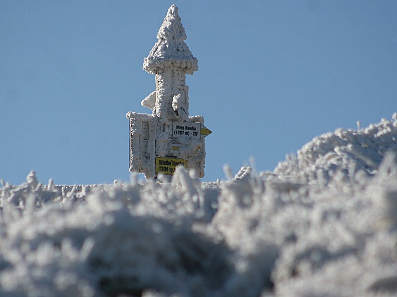 W Bieszczadach w ostatnich dniach spadło dużo śniegu.