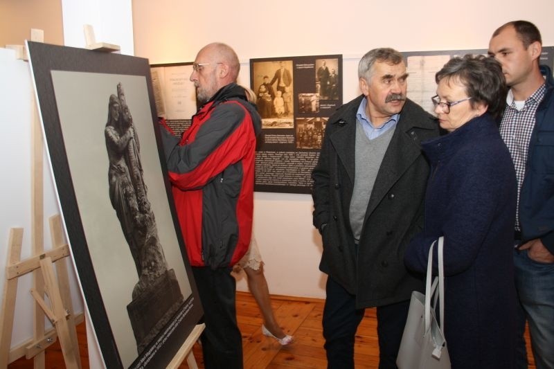 W Radziejowskim Domu Kultury otwarta została wystawa "Moja rodzina u zarania niepodległej Rzeczypospolitej"