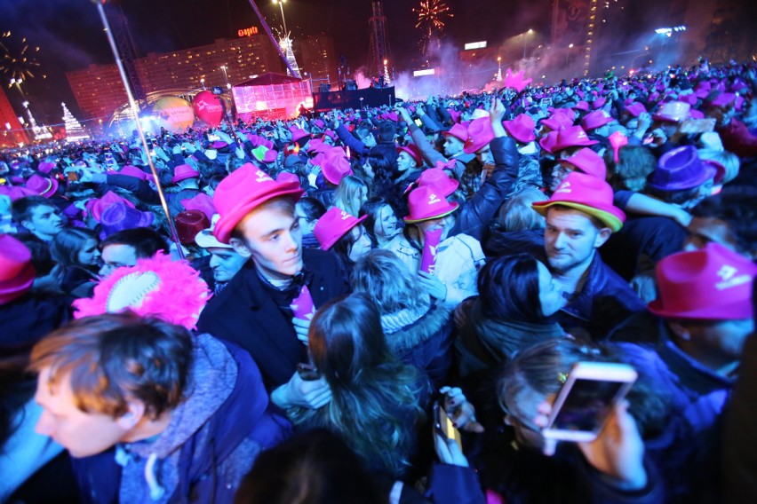 Szczęśliwego Nowego Roku 2018. Tak Katowice powitały Nowy...