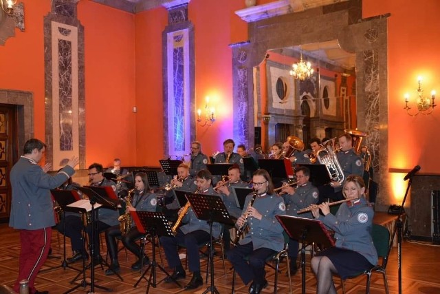 Marszałkowska Orkiestra Dęta Województwa Świętokrzyskiego znów zagra w Sali Lustrzanej Wojewódzkiego Domu Kultury w Kielcach
