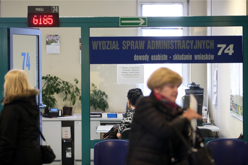 Jeśli nasz dowód straci ważność nie załatwimy żadnych...