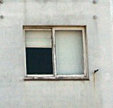 Dramat na osiedlu Arkońskim. Dziewczyna skoczyła z okna na 9 piętrze
