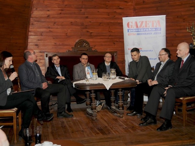 Uczestnicy debaty (od lewej):Karina Obara, Maciej Karczewski, Jacek Kowalski, Tomasz Kruszyński, Paweł Gulewski, Wojciech Giedrys, Andrzej Meler i Michał Zaleski