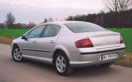 Fot. Z. Podbielski: Peugeot napędzany benzynowym silnikiem 2...