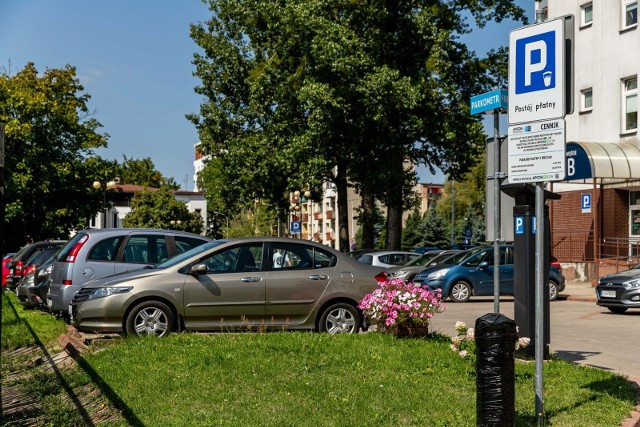 Parking przy Szpitalu MSWiA