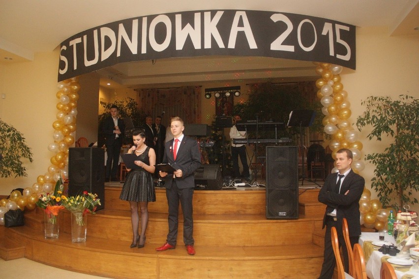 Studniówka 2015: Studniówka Zespołu Szkół w Pilicy [ZDJĘCIA]