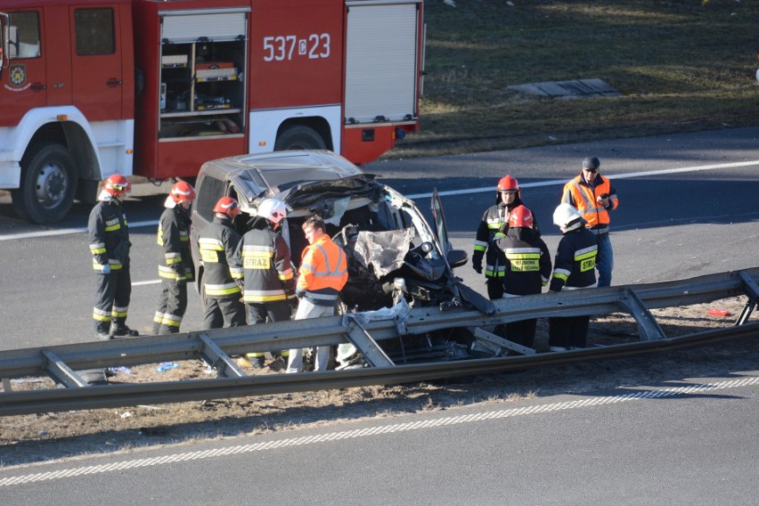 A1 zablokowana. Zderzenie samochodu osobowego z ciężarowym