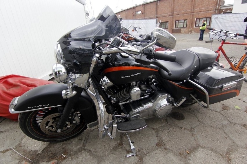 Przygotowania do zlotu motocykli Harley-Davidson na...