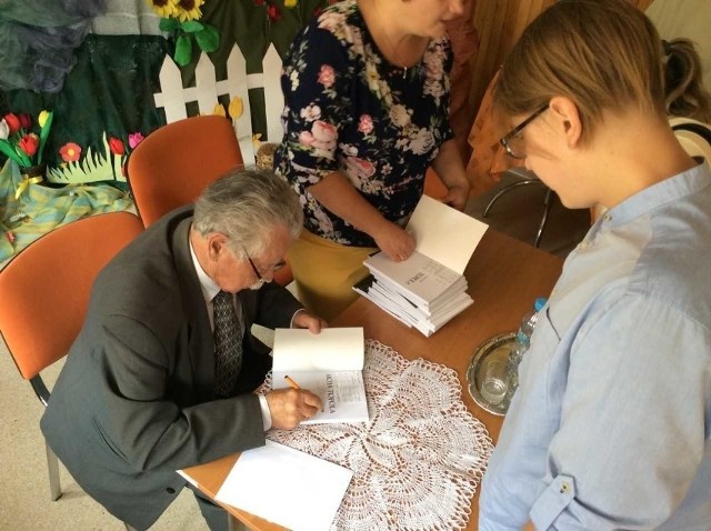 Miejsko-Gminna Biblioteka Publiczna w Iłży zaprasza na promocję książki "Iłża i ziemia iłżecka w życiu i twórczości Jana Czarneckiego"