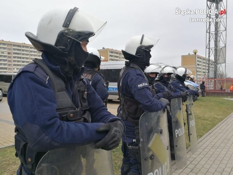 Spokojnie i bezpiecznie - podsumowują policjanci mecz na...